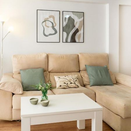 Elegant Malaga Retreat Apartment Luaran gambar