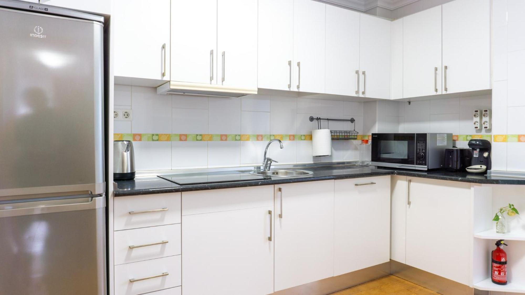 Elegant Malaga Retreat Apartment Luaran gambar